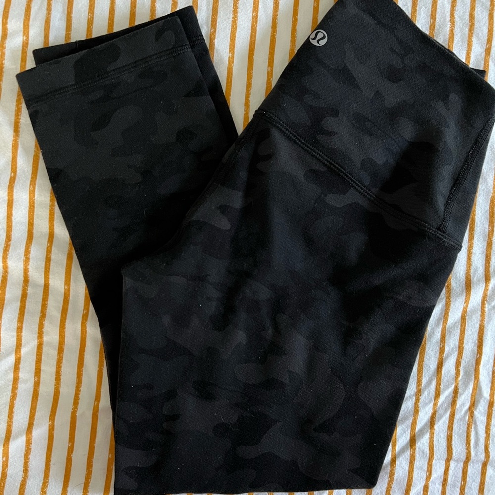 LULULEMON ROLL DOWN WUNDER UNDER CROP